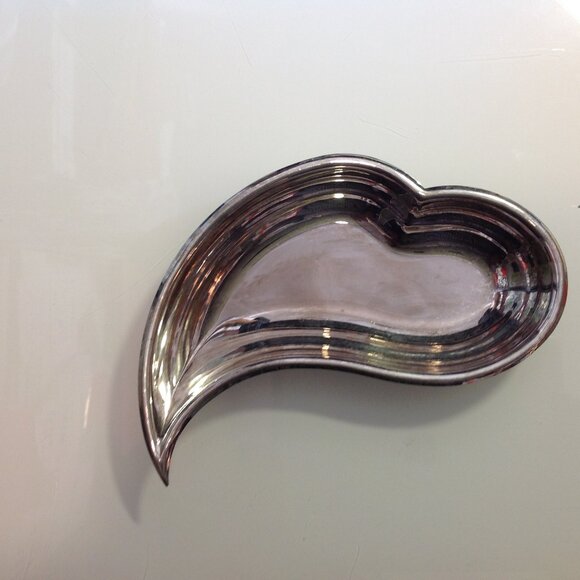 Shiseido Silverplate HEART in Motion Trinket Presentation Vanity Tray Di… - Picture 5 of 11